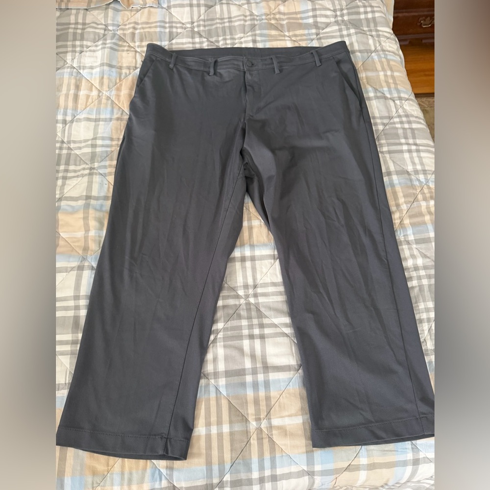 Lands' End Men's Dark Gray Dress Golf Pants 48x29.5